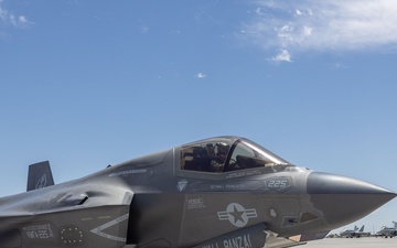WTI 2-25 Commanding Generals of 1st, 2nd, 3rd, and 4th MAW visit MAWTS-1