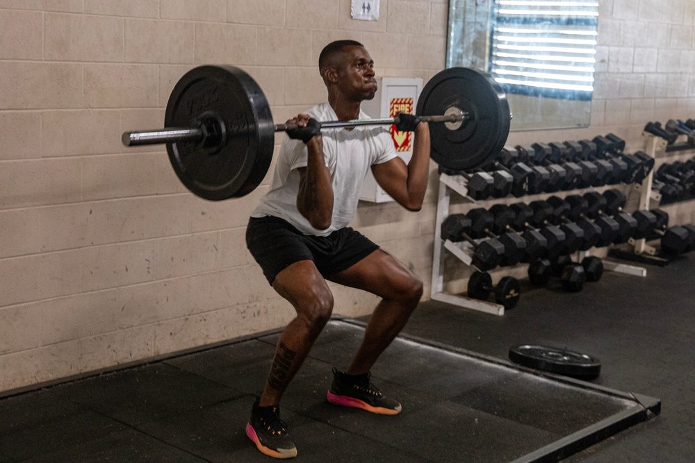25th DSB Soldiers Compete in Aloha Open Fitness Competition