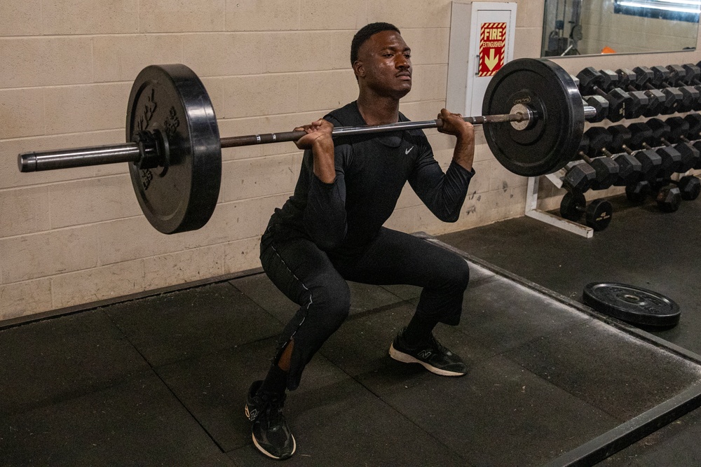 25th DSB Soldiers Compete in Aloha Open Fitness Competition