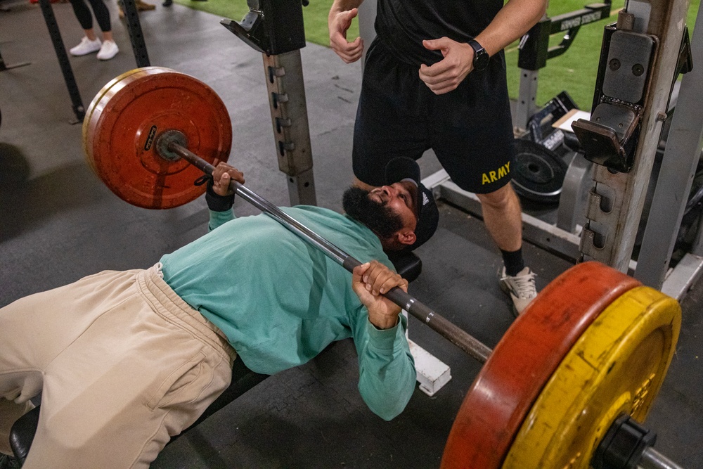 25th DSB Soldiers Compete in Aloha Open Fitness Competition
