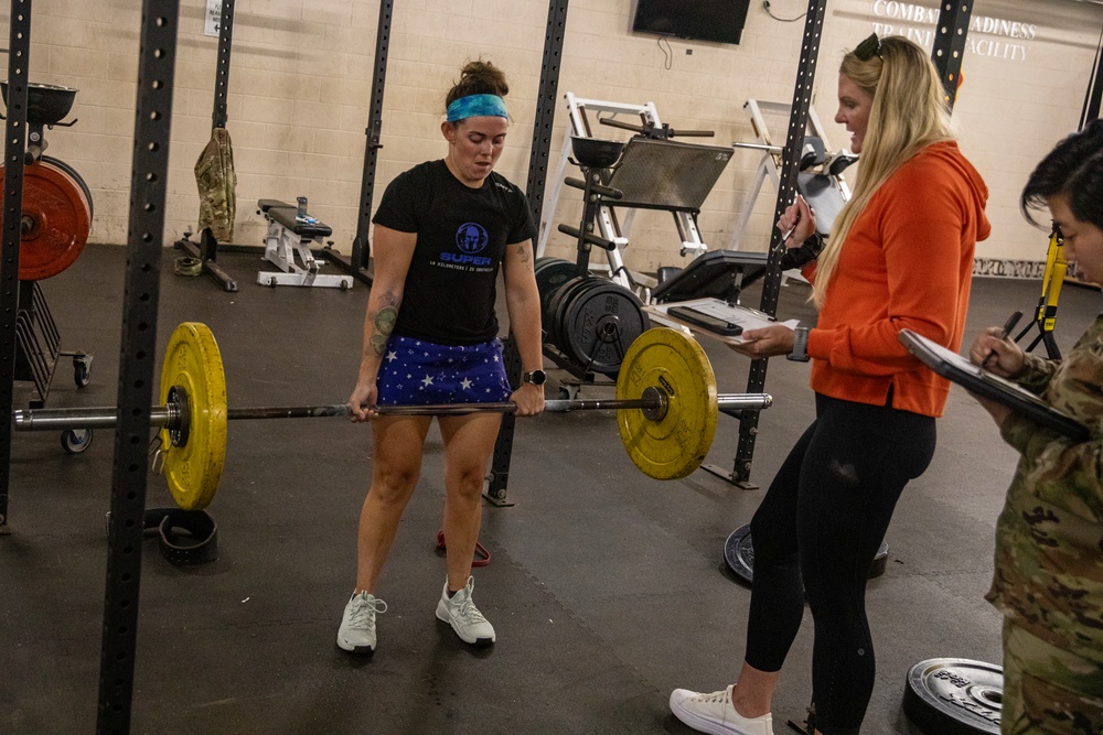 25th DSB Soldiers Compete in Aloha Open Fitness Competition
