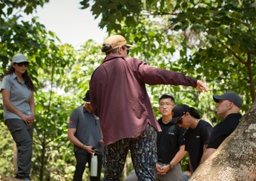 Oregon National Guard's Active Guard Reserve Command Team Visits 25-2VN RT1