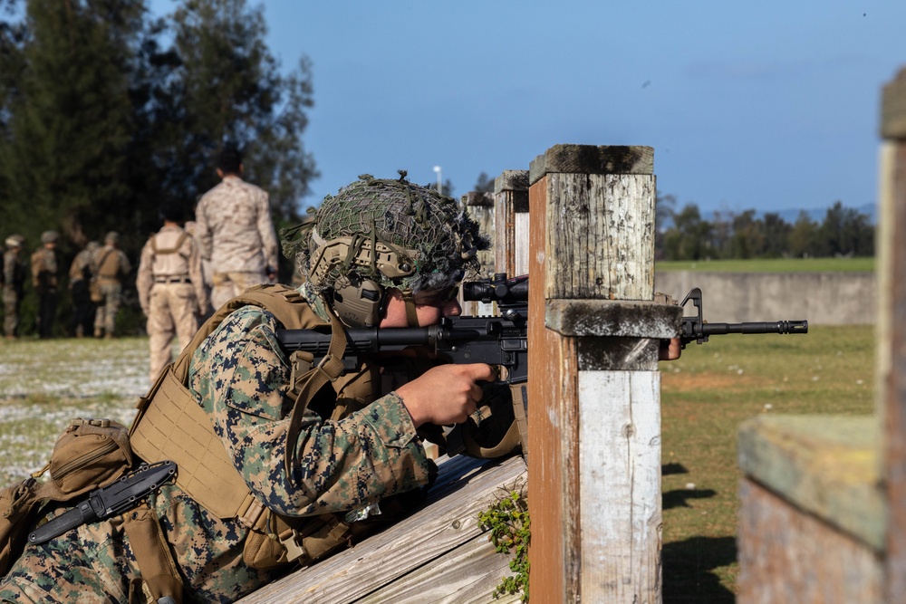 III MIG | Marines participate in a Combat Marksmanship Coaches Course