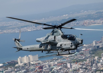 HMLA-169 provides escort, simulated close-air support to MV-22B Ospreys