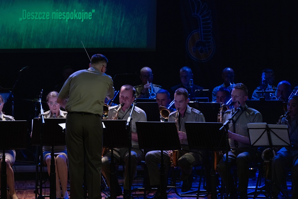 1st Armored Division Band Performs Joint Concert with Polish Military Musicians in Żagań, Poland