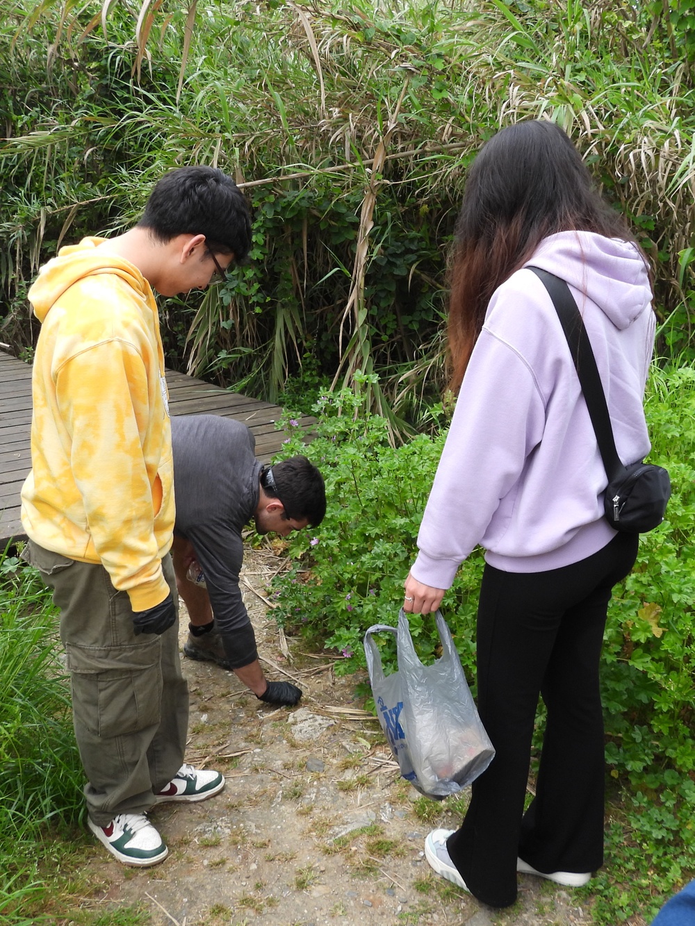 NSA Souda Bay Volunteers Clean Up Agia Lake