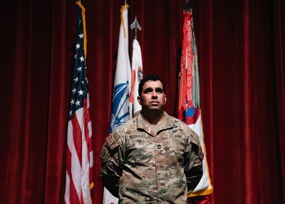Operations Company Headquarters and Headquarters Battalion U.S. Army North (Fifth Army) Change of Responsibility