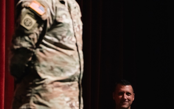 Operations Company Headquarters and Headquarters Battalion U.S. Army North (Fifth Army) Change of Responsibility