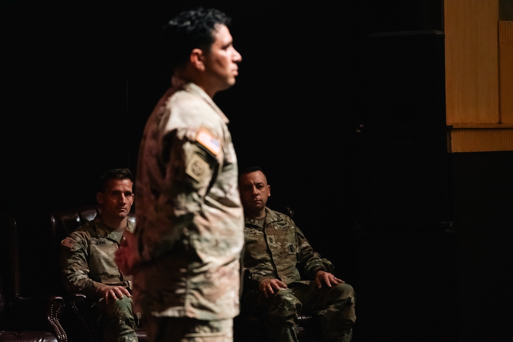 Operations Company Headquarters and Headquarters Battalion U.S. Army North (Fifth Army) Change of Responsibility