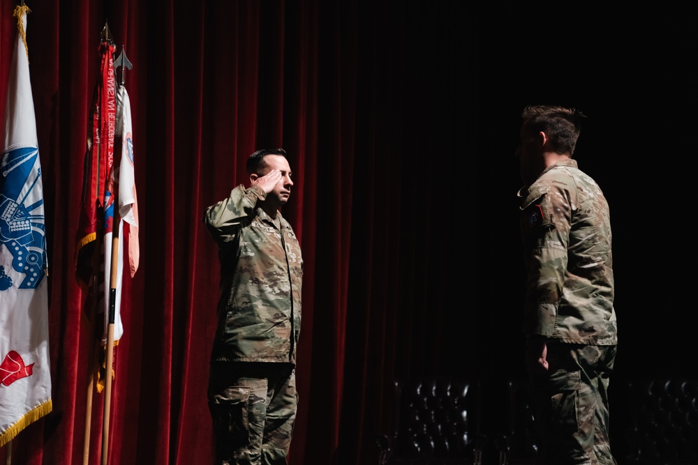 Operations Company Headquarters and Headquarters Battalion U.S. Army North (Fifth Army) Change of Responsibility
