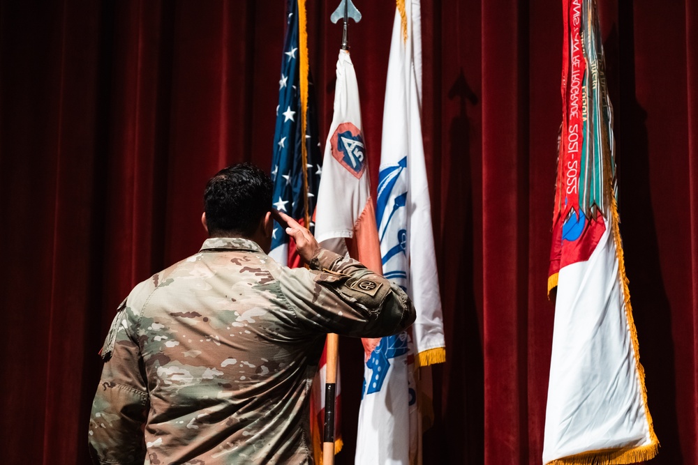 Operations Company Headquarters and Headquarters Battalion U.S. Army North (Fifth Army) Change of Responsibility