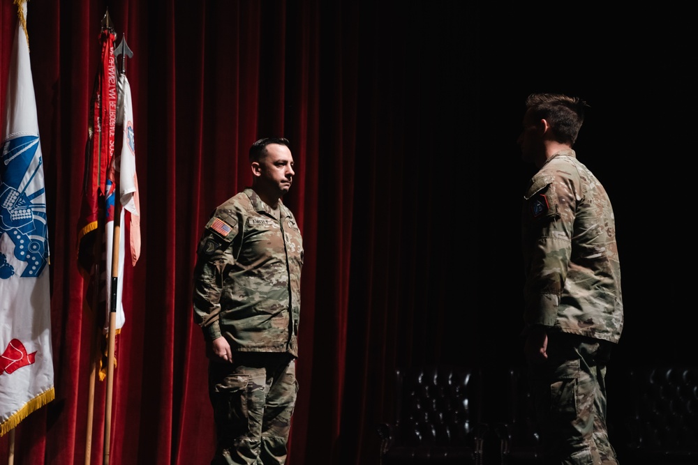 Operations Company Headquarters and Headquarters Battalion U.S. Army North (Fifth Army) Change of Responsibility