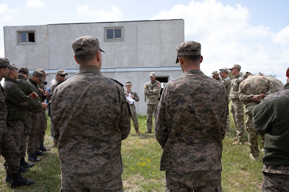 US, Tunisia conduct training on tactical intelligence collection and biometrics at African Lion 2025