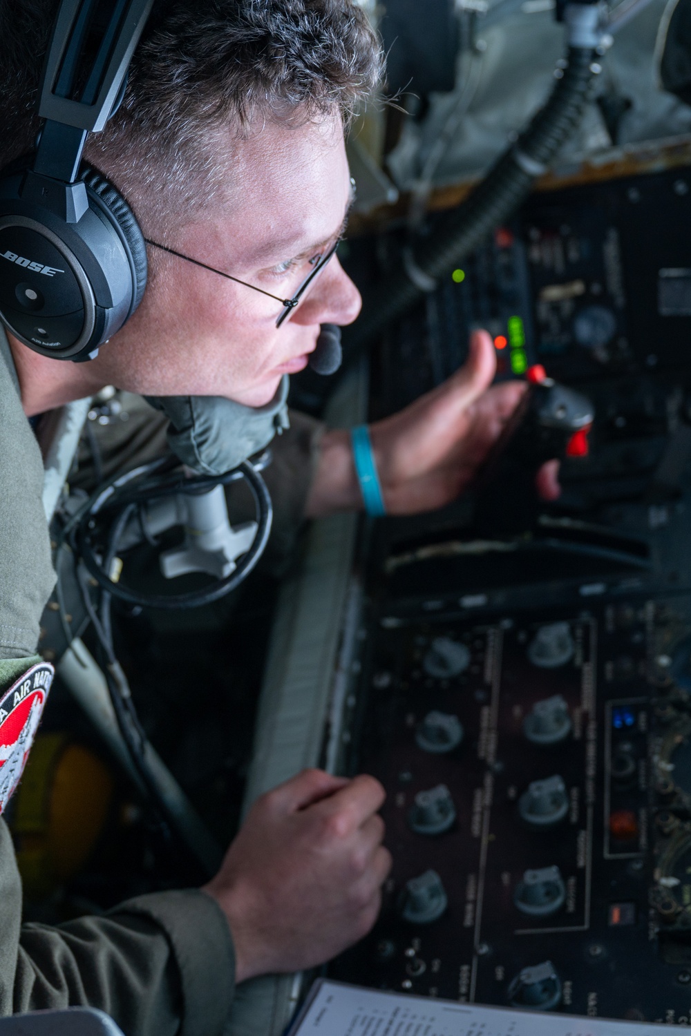 171st ARW refuels 192nd Wing and 1st Fighter Wing F-22 Raptors