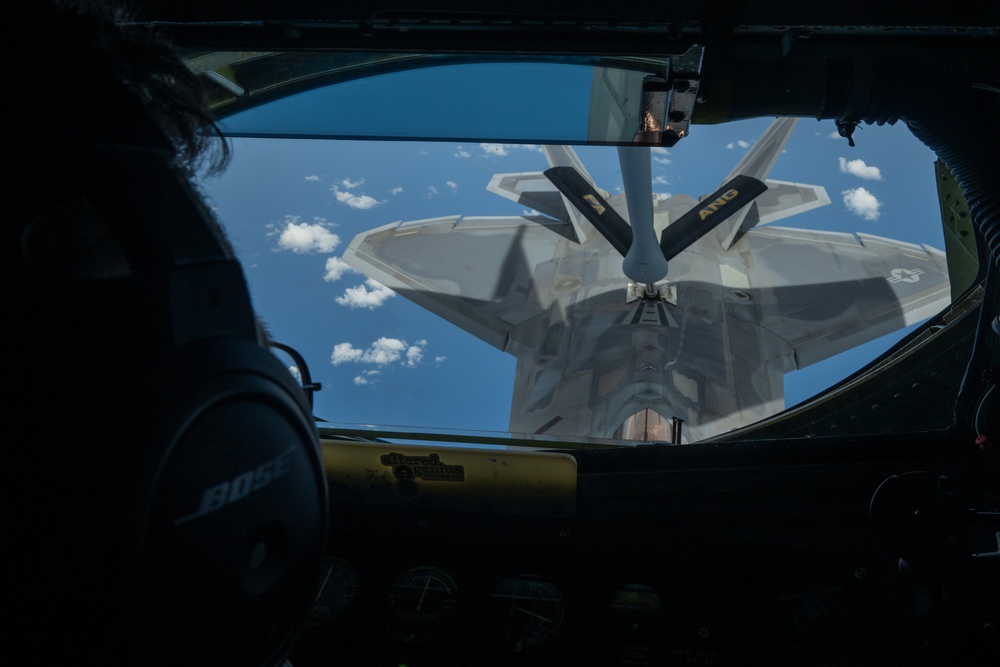 171st ARW refuels 192nd Wing and 1st Fighter Wing F-22 Raptors