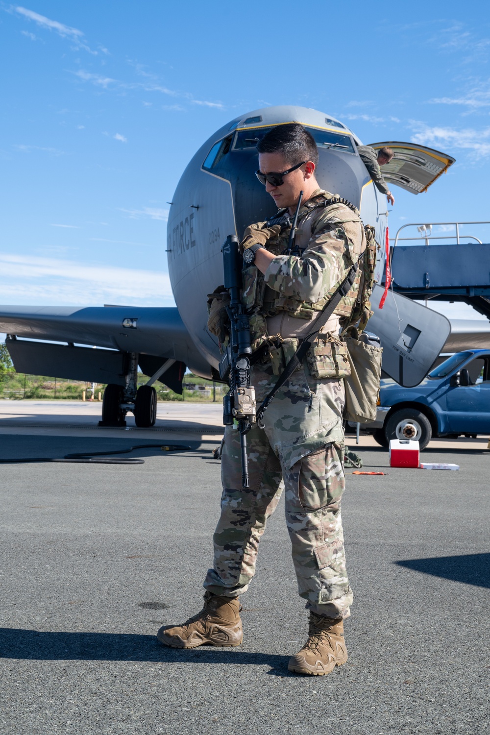 192nd SFS guards KC-135