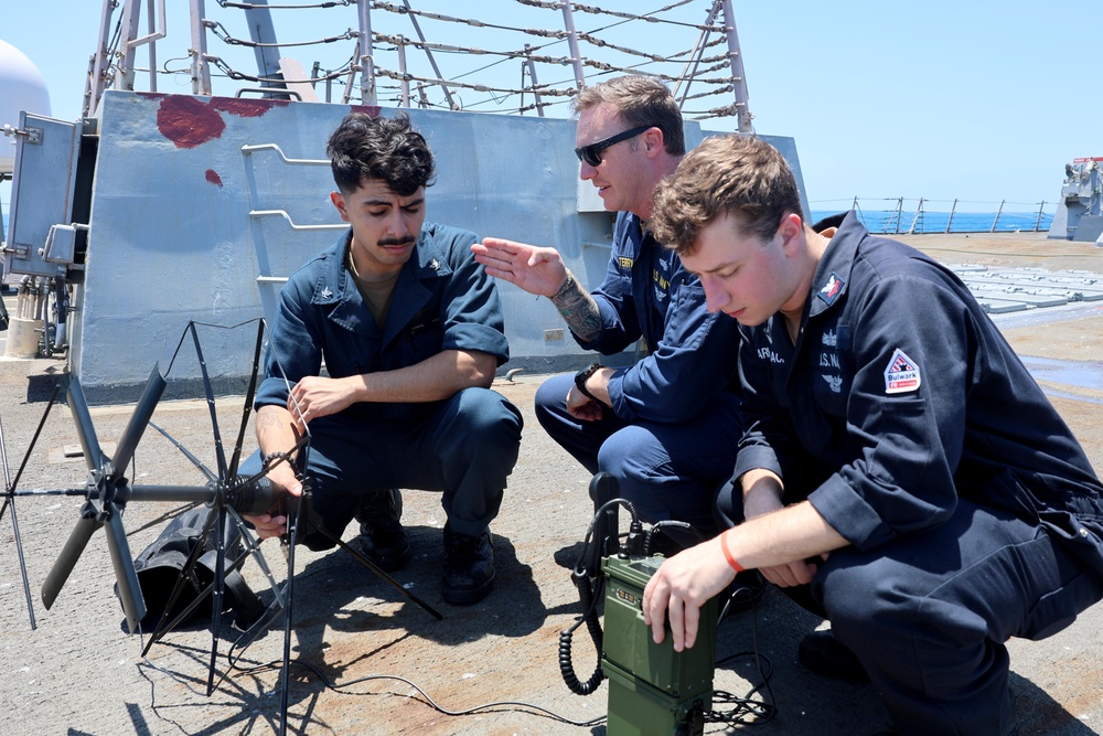 USS Gravely Sailors Conduct Communications Training