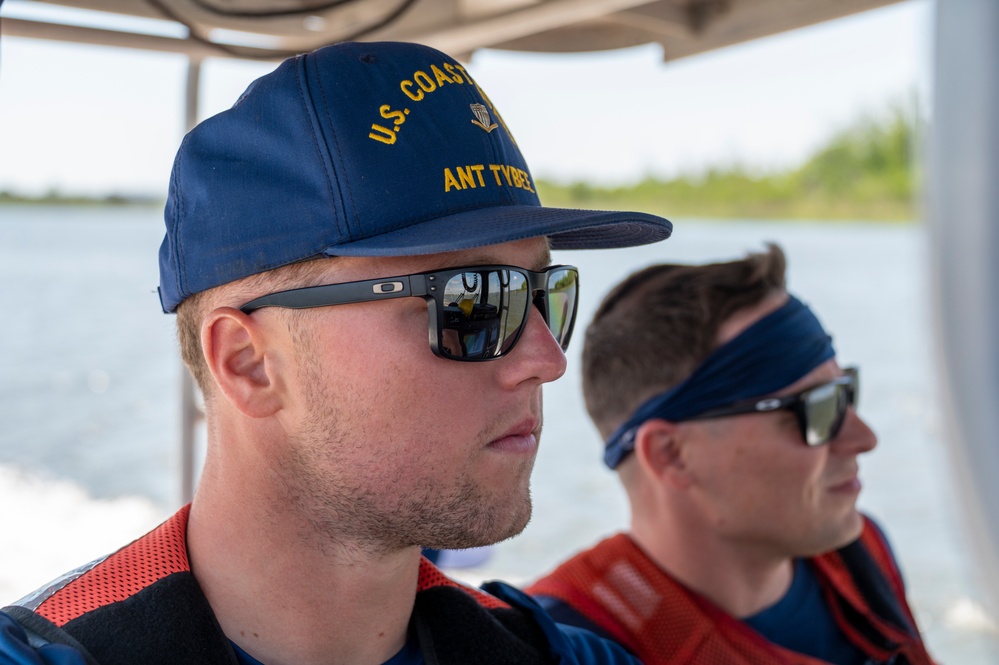 Coast Guard Aids to Navigation Team Tybee conducts maintenance in Savannah, Georgia
