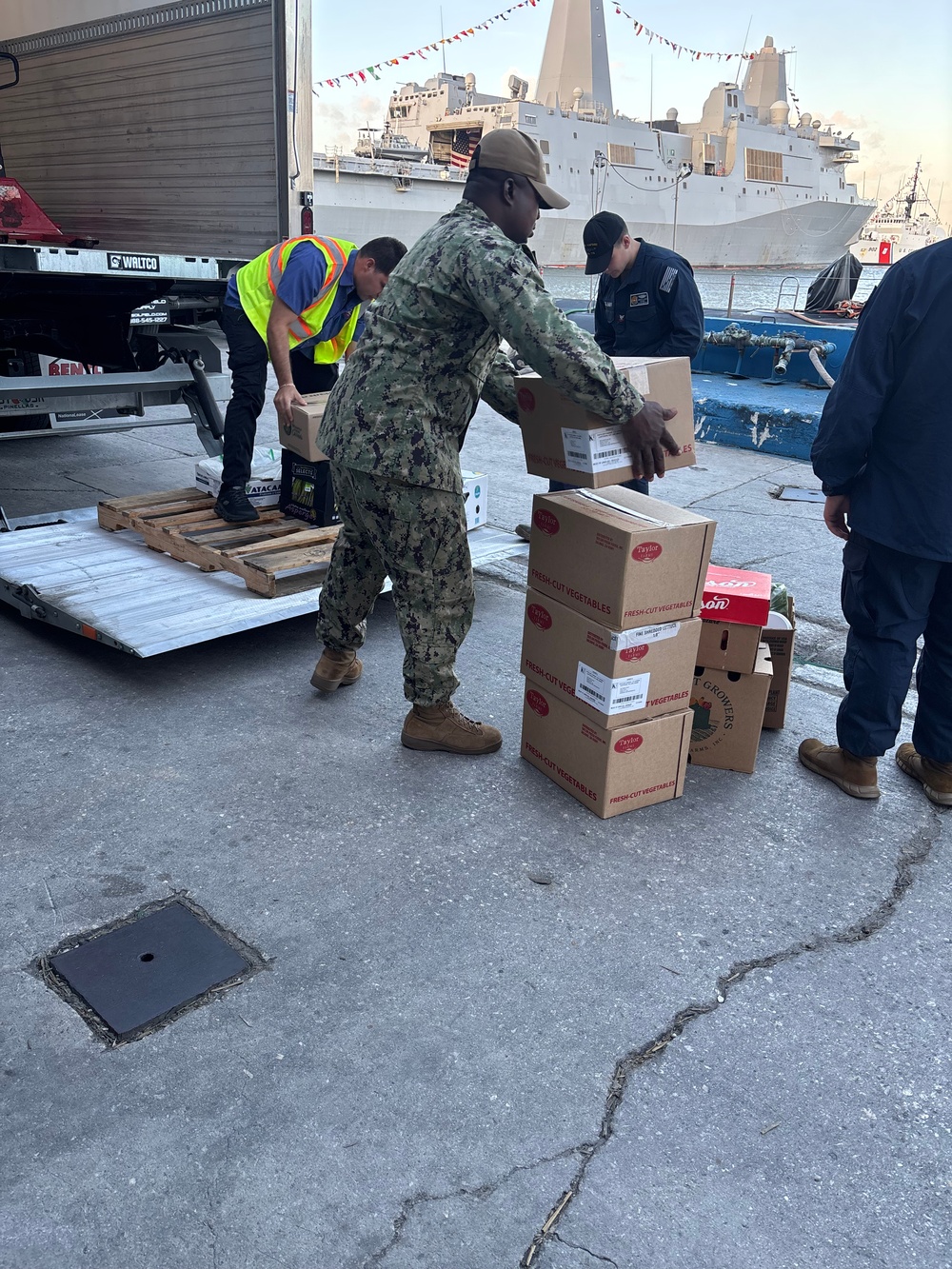 NAVSUP FLC Jacksonville supports Sailors at Fleet Week Fort Lauderdale