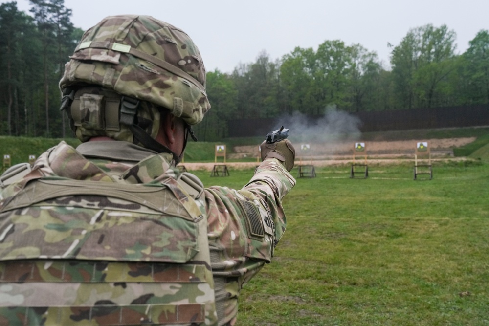 U.S. Soldiers and Polish soldiers compete in marksmanship