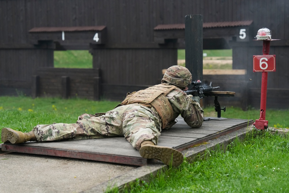 U.S. Soldiers and Polish soldiers compete in marksmanship
