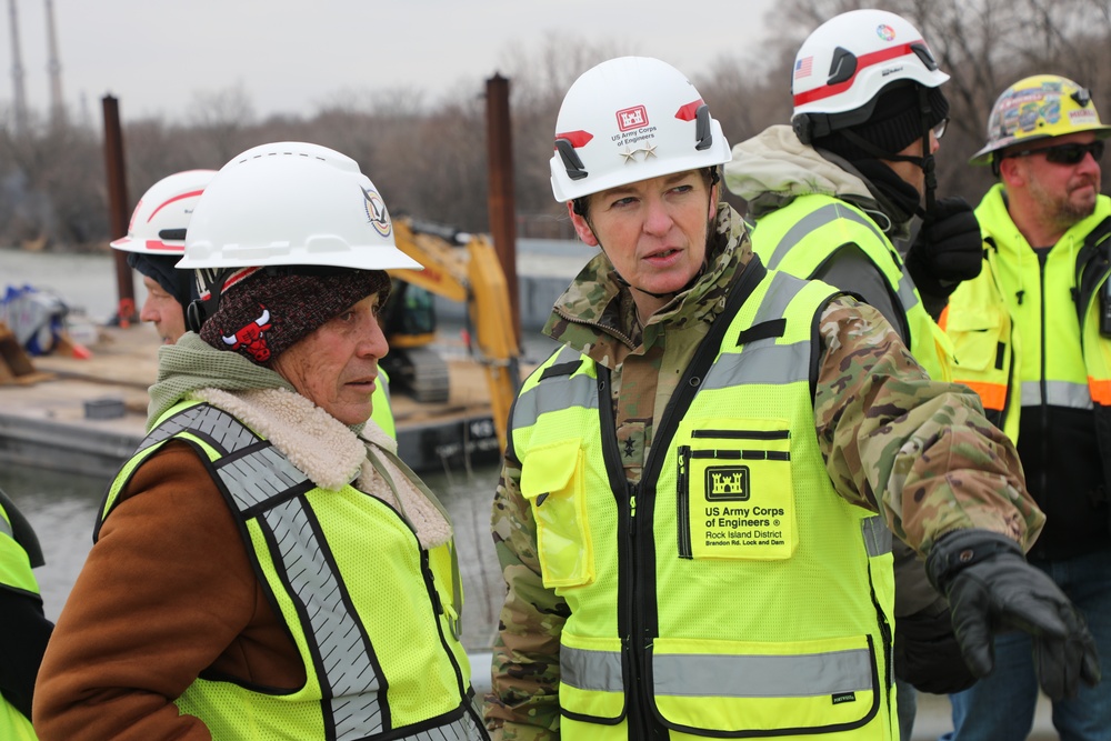 Maj. Gen. Peeples Visits Brandon Road