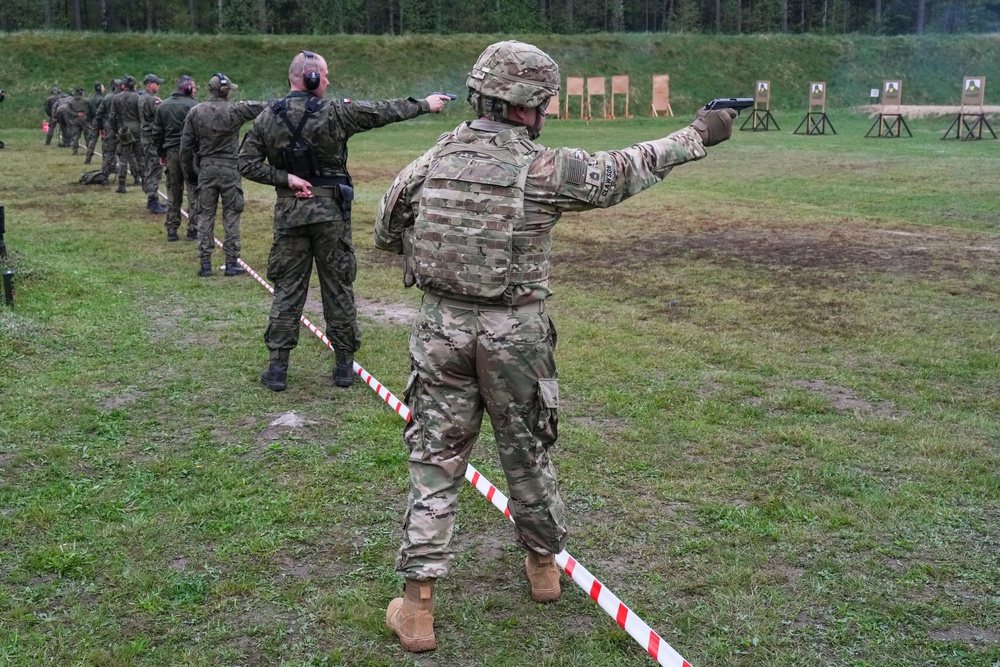 U.S. Soldiers and Polish soldiers compete in marksmanship