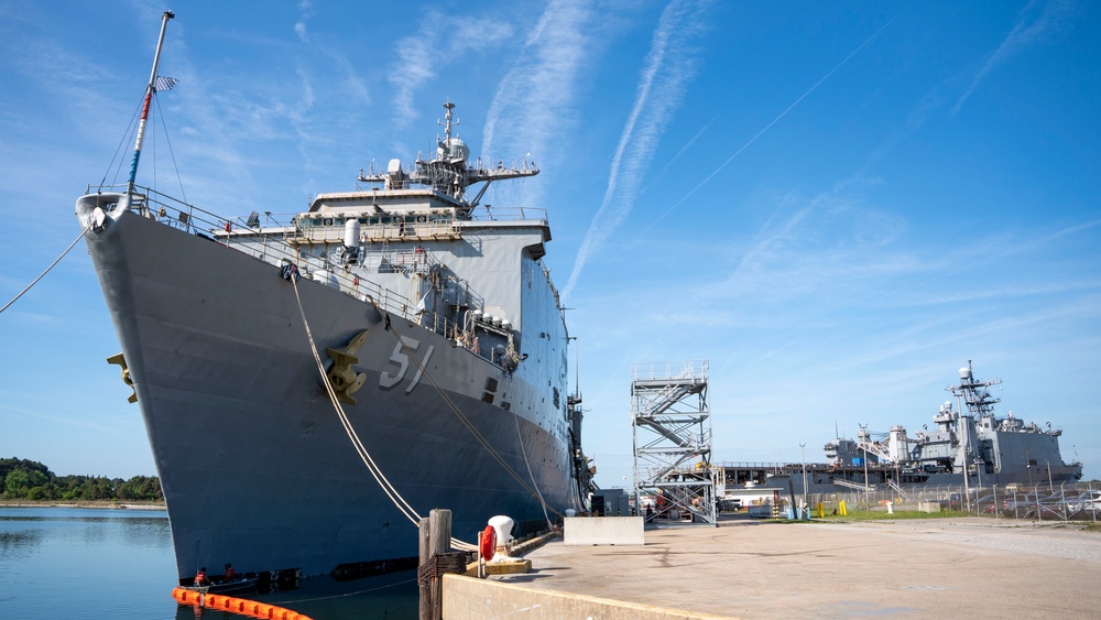 USS Oak Hill Prepares for Exercise Chesapeake 2025