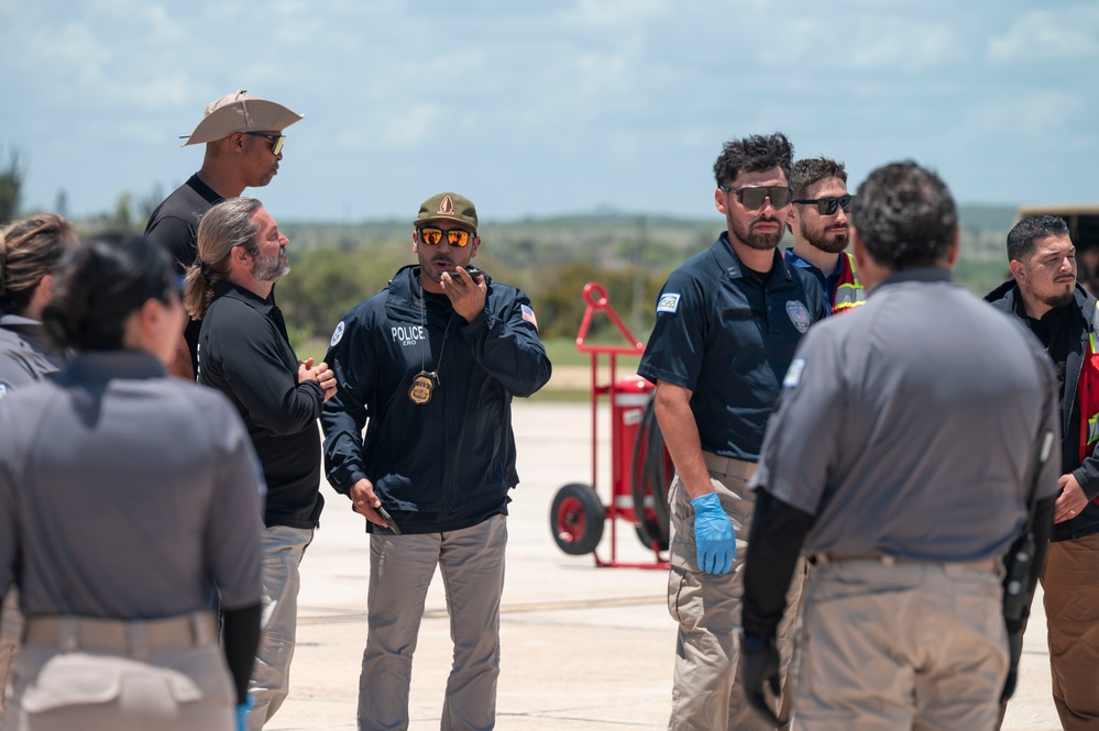 U.S service members, interagency partners support an illegal alien arrival