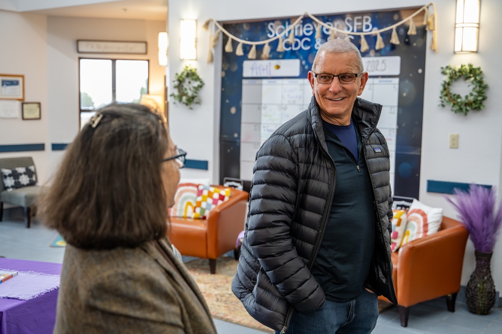 Chef Robert Irvine Schriever Visit