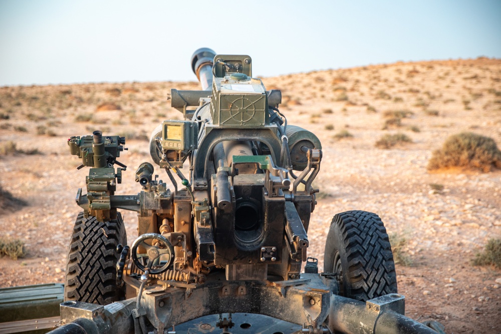 US Paratroopers conduct simulated gas attack training