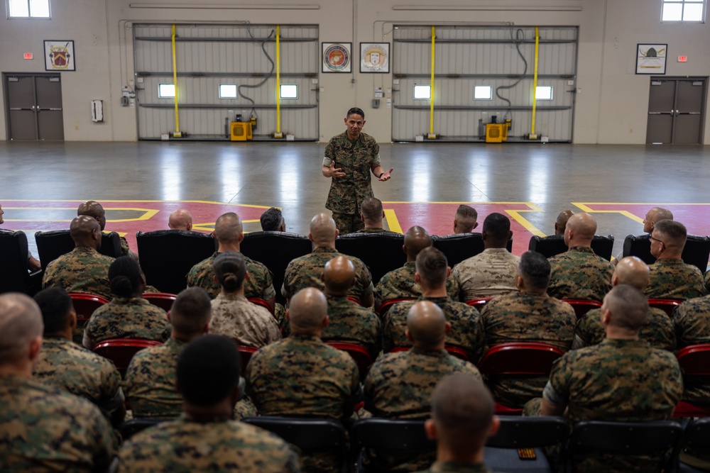 Sergeant Major of the Marine Corps, SgtMaj Carlos Ruiz, Visits MCRD Parris Island, S.C.
