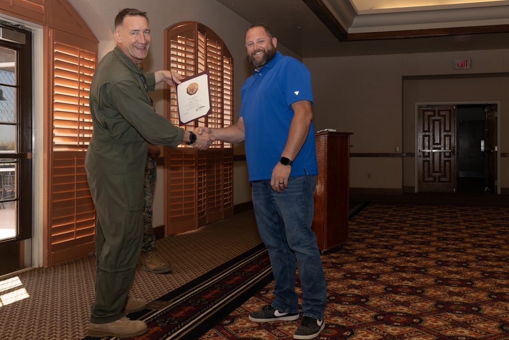 MCAS Yuma Civilians Awarded for Their Years of Service