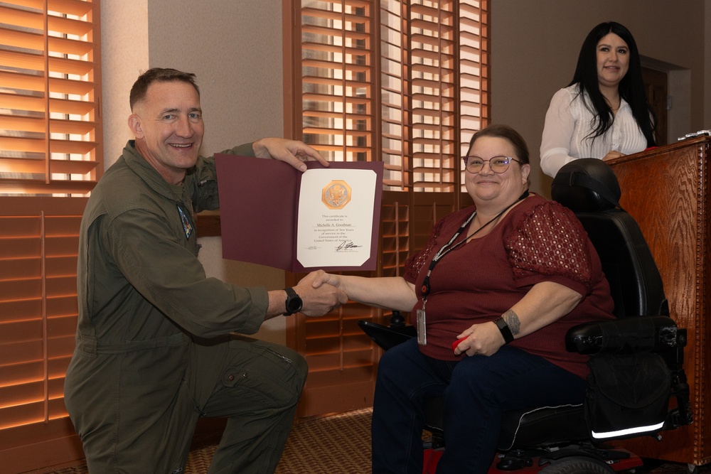 MCAS Yuma Civilians Awarded for Their Years of Service