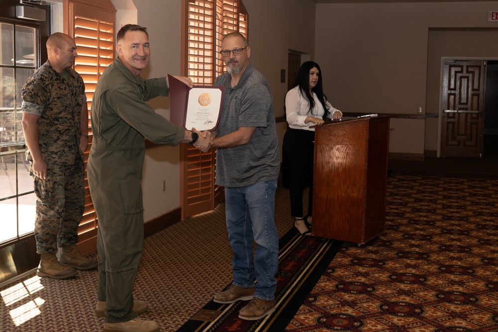 MCAS Yuma Civilians Awarded for Their Years of Service