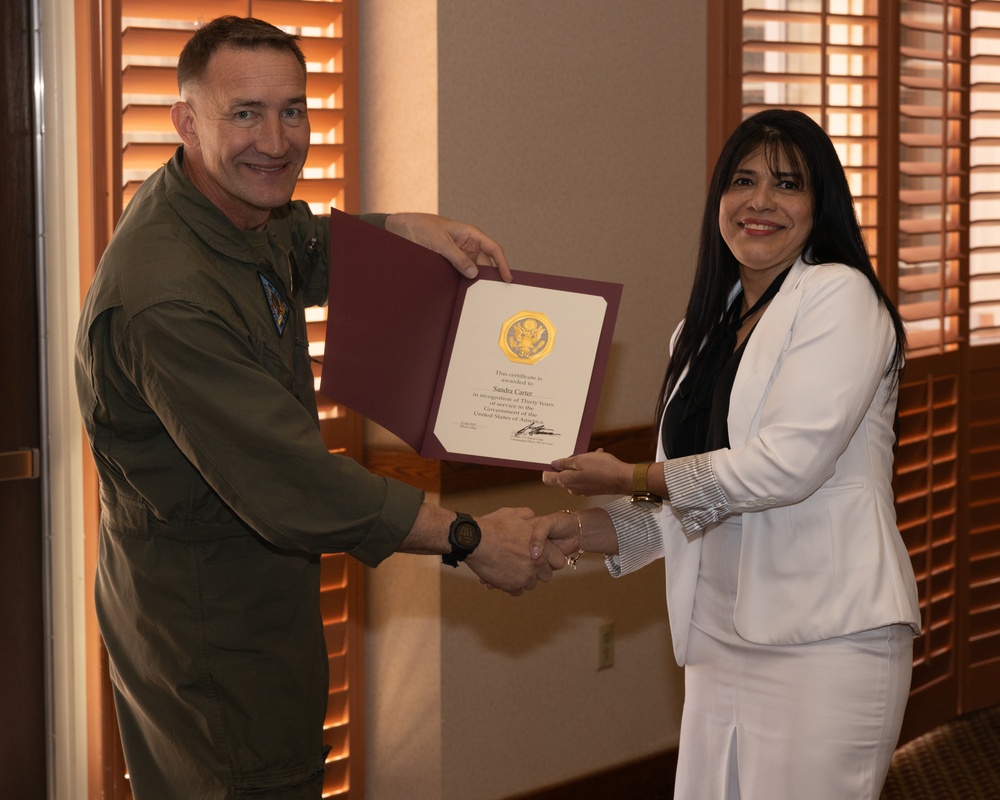 MCAS Yuma Civilians Awarded for Their Years of Service