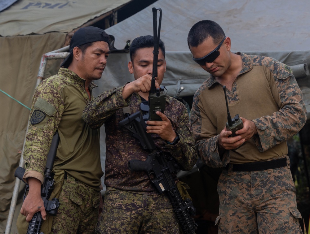 Balikatan 25: MRF-D 25.3 Company Commander briefs ADF, PMC