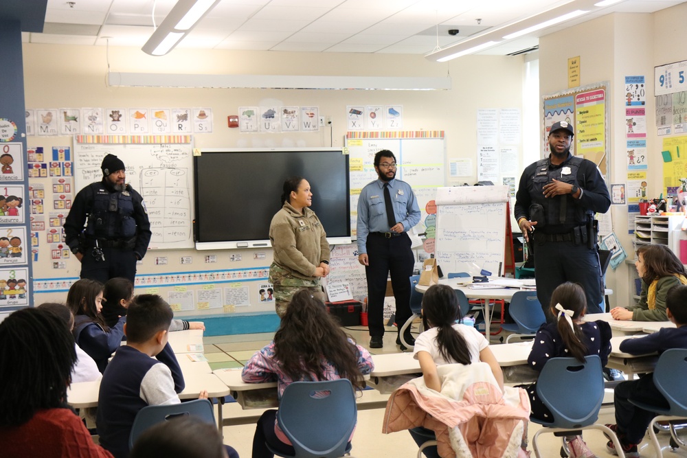 DC Guard Counterdrug DDRO Team Inspires Powell Elementary Students to Make Healthy Choices at Career Day