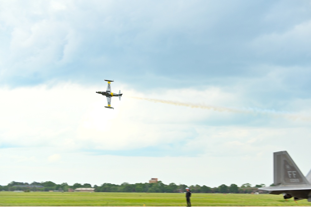 Ace Maker Brings Vintage Jet Power to Air Show