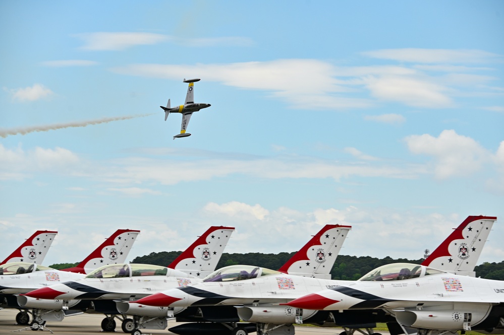 Ace Maker Brings Vintage Jet Power to Air Show