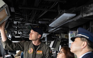 USS America (LHA 6) Welcomes Japan Self-Defense Force Personnel