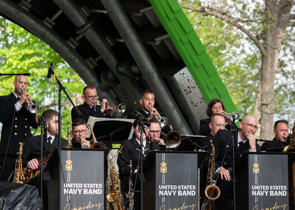 Navy Band Commodores perform at Merriweather Park