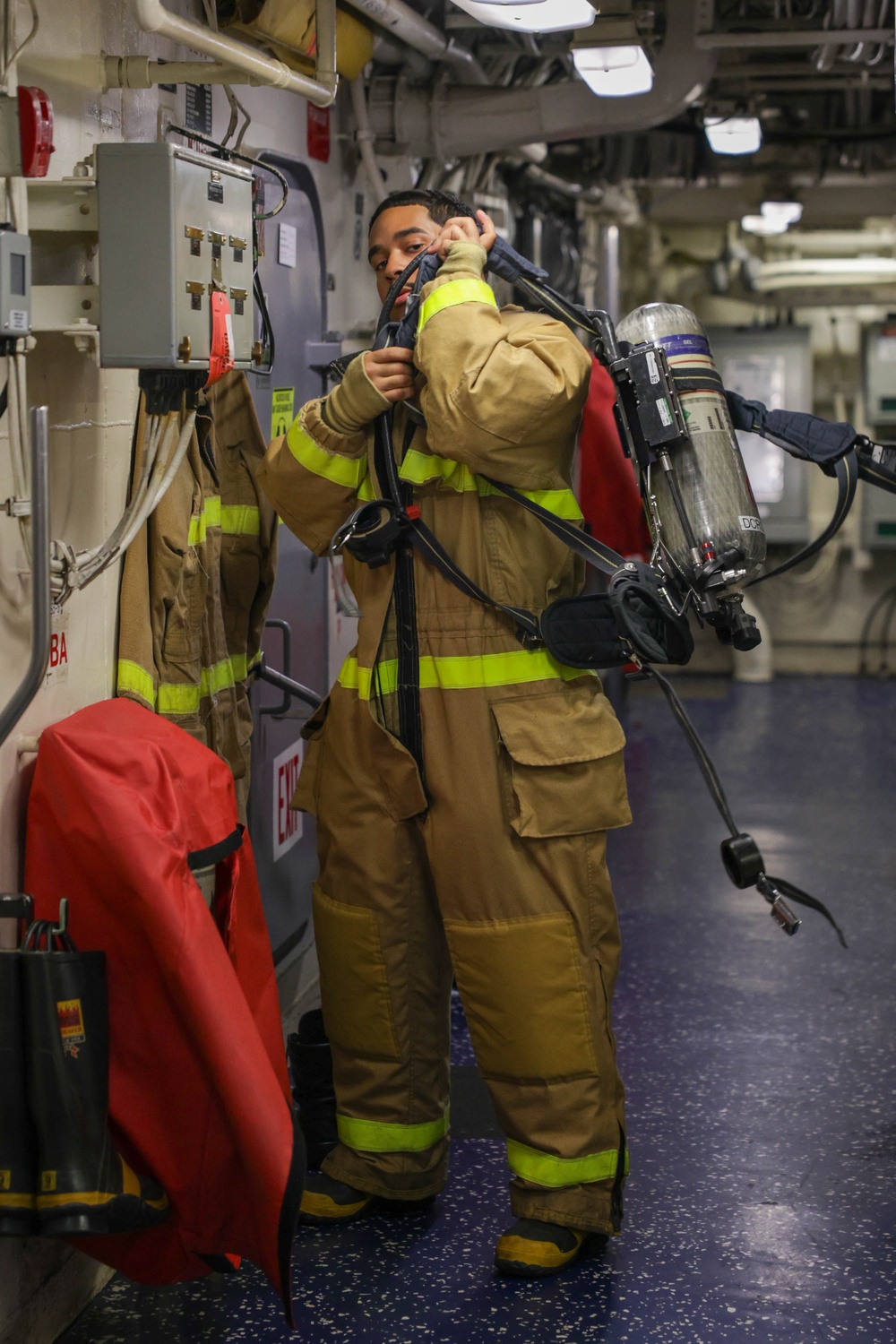 USS Truxtun conducts Damage Control drill