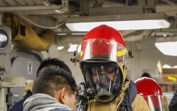 USS Truxtun conducts Damage Control drill