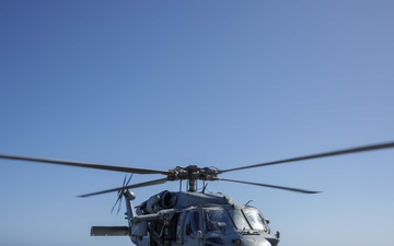 USS Truxtun conducts flight quarters