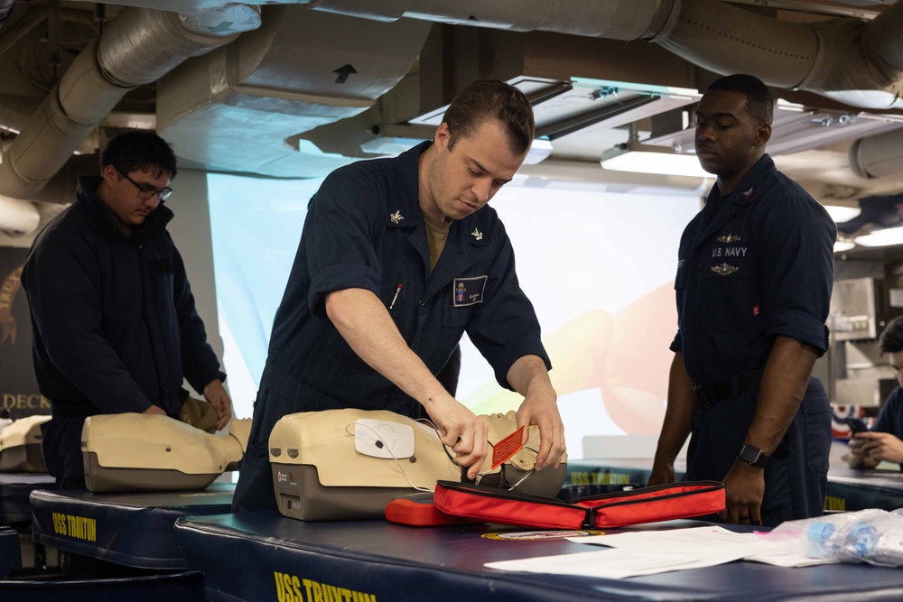 Medical Training Onboard USS Truxtun