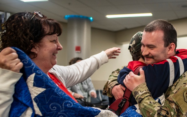 Deployers arrive home