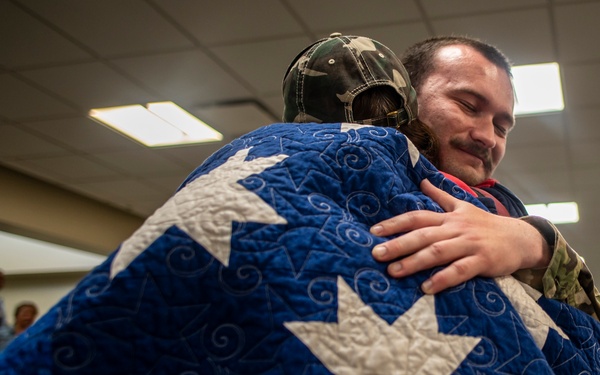 Deployers arrive home