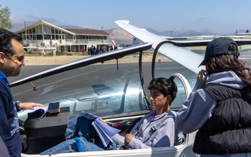 Air Force STEM Outreach Conducts Glider Flights with Southern California Students