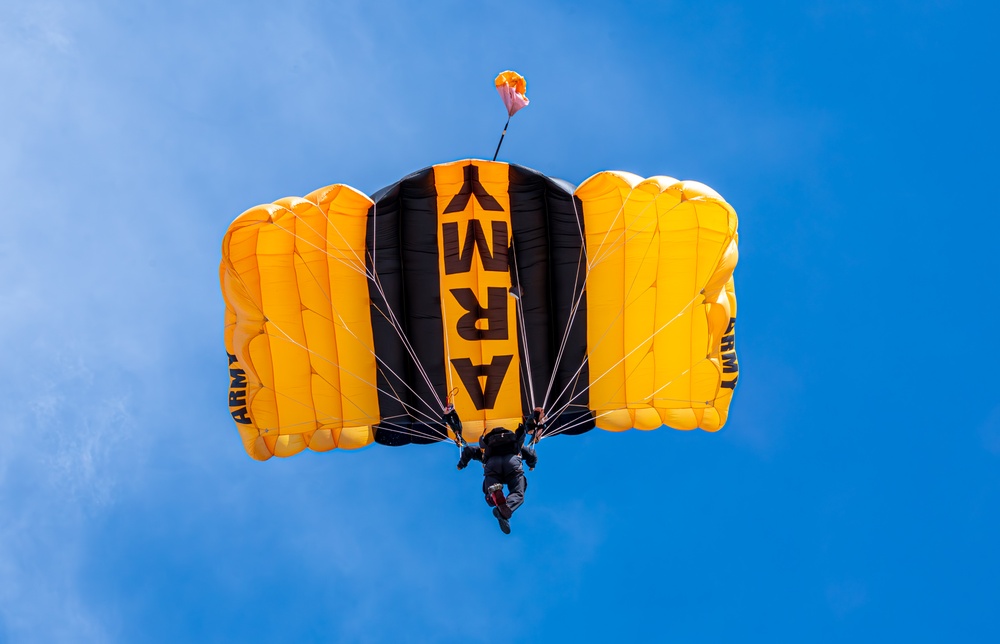 Golden Knights Drop In: U.S. Army Parachute Team Wows at JBLE Air Show